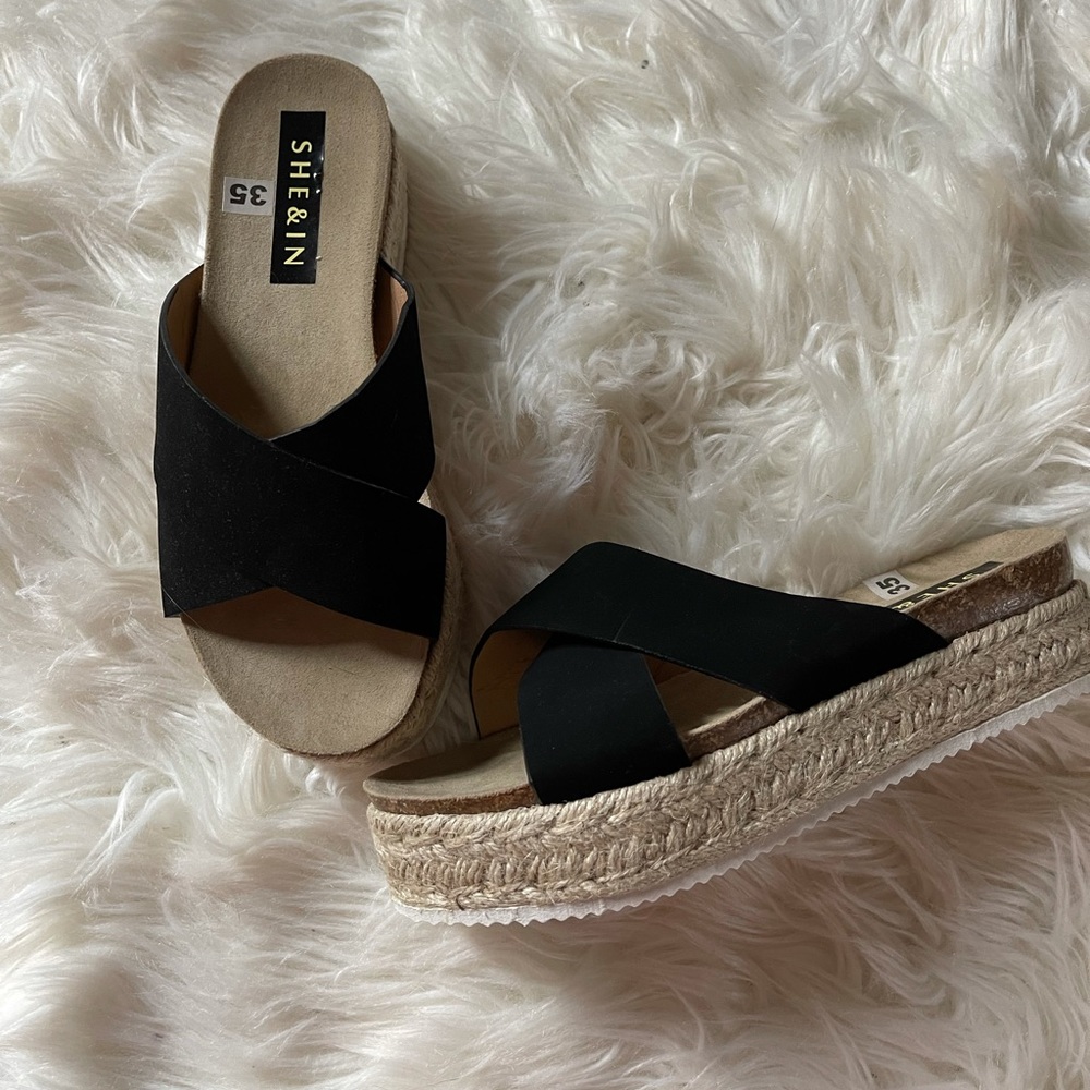 Cross Cross Espadrille Wedge Mules - Picture 2 of 3